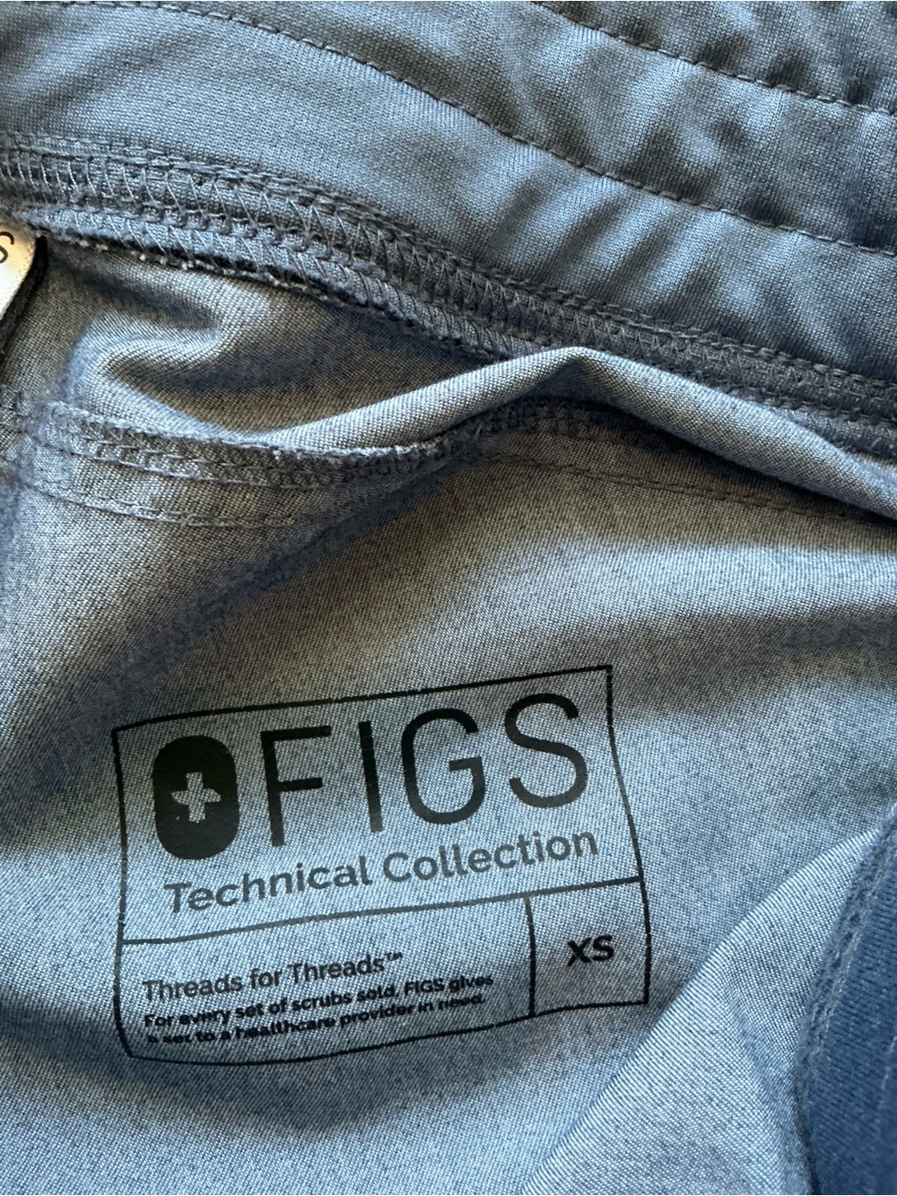 FIGS Brushed Heather Denim Look Scrub Pants, bundle of 2, XS - Picture 6 of 8